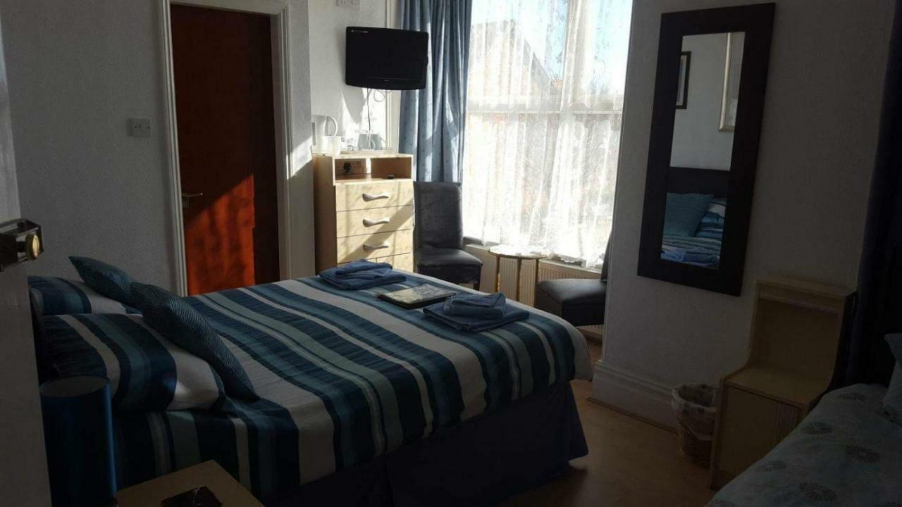 Hallam Guest House Скарбъро Екстериор снимка