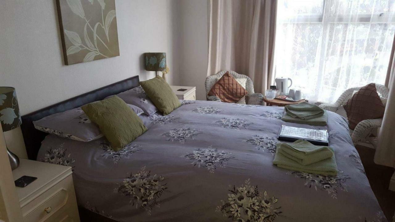 Hallam Guest House Скарбъро Екстериор снимка